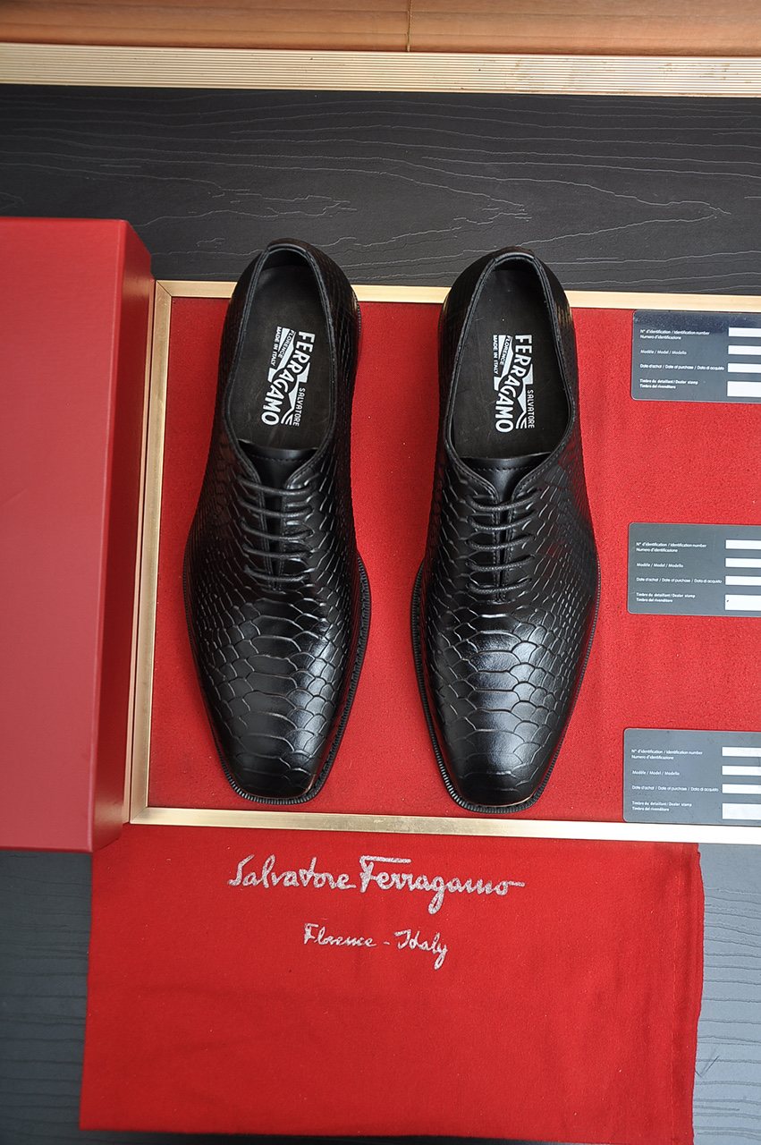 Ferragamo Black Textured Lace-Up Dress Shoes